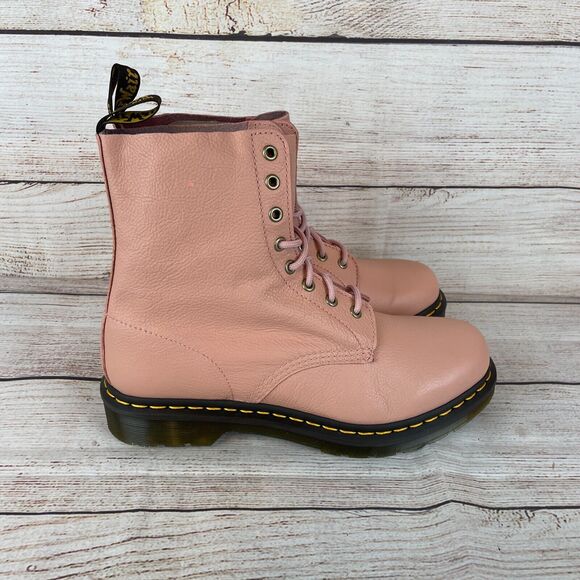 Dr. Martens Women's 1460 Boots Sz 11 Pascal Virginia Leather Peach Pink - Picture 4 of 11
